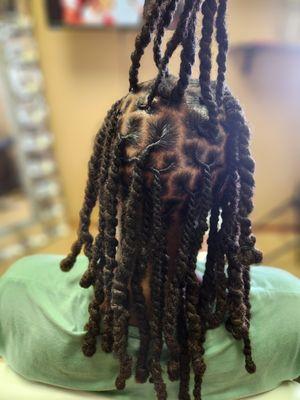 Loc retwist + style