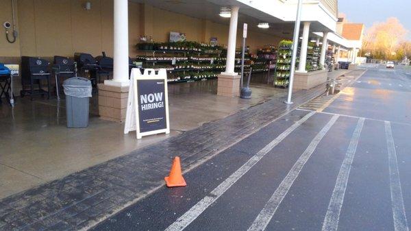 Store sidewalk cleaning