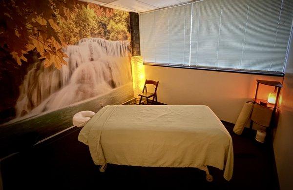 Relaxing, well appointed Massage rooms.