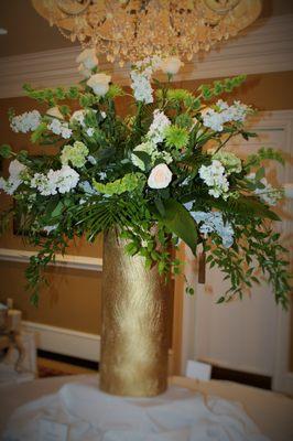 Another gorgeous centerpiece perfect for your wedding reception!