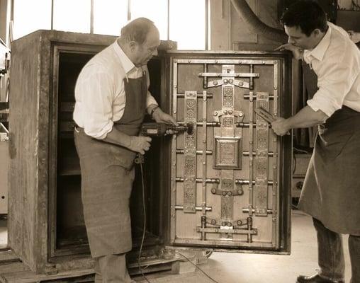 Old time safe mechanics at work!