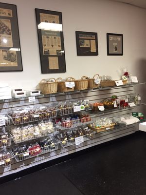 Pandolfi's of Bellingham -- 40 North Main Street / Route 126, Bellingham         Interior