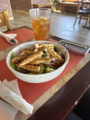 $10 lunch Greek Salad with chicken and drink