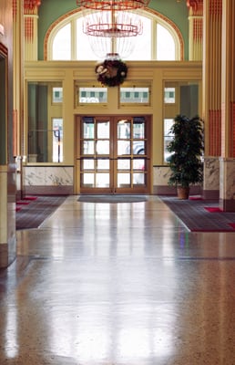 Historic Finlen Hotel lobby