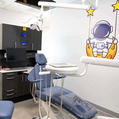 Bright Pediatric Dentistry Office