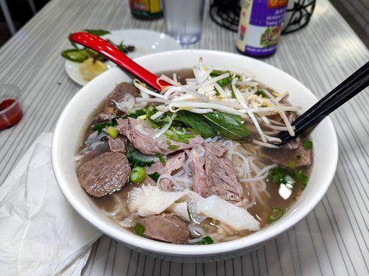 pho dac biet $15