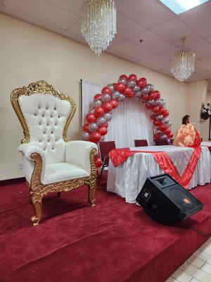 Throne Chair ready for any event