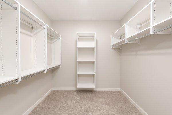 Whether you are up-sizing or downsizing, this closet should do!