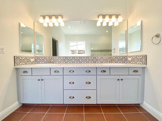 Contemporary Spanish Bathroom