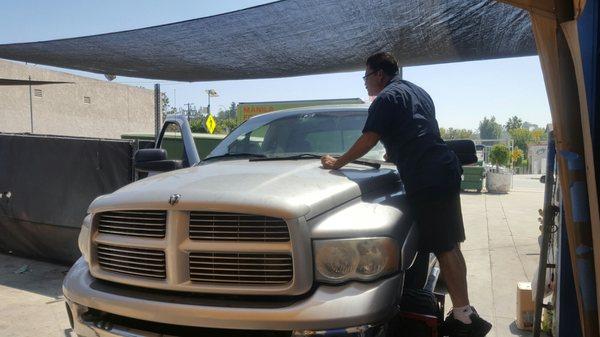 2005 lifted dodge ram windshield replacement.