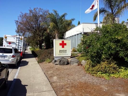 The front of the San Mateo County American Red Cross Office.