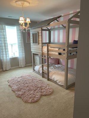 Perfect child's room.