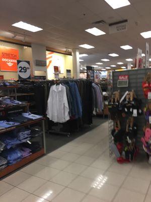 Kohl's Rochester -- Rochester Crossing : 160 Washington Street / Route 202, Rochester         Interior