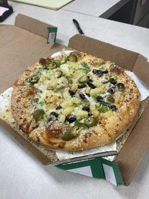 jalepeno pineapple black olive and green peppers with parmesean crust