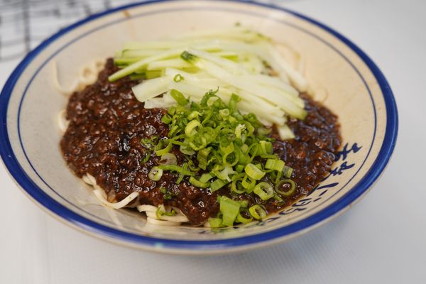 Scallion Oil Meat Sauce Noodle