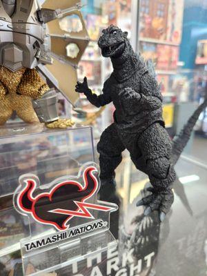 The return of an icon, Godzilla from the original 1954 movie makes his return into the Monsterarts line! 
Available Now