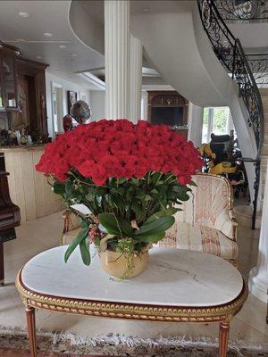 24 dozen long stemmed roses. A gorgeous arrangement :)