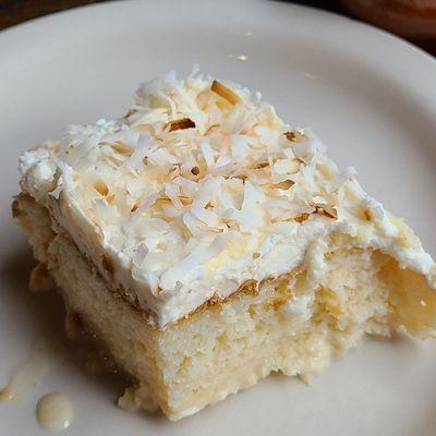 Coconut Cake "Bien me sabe" a Tres Leches with Coconut on top.