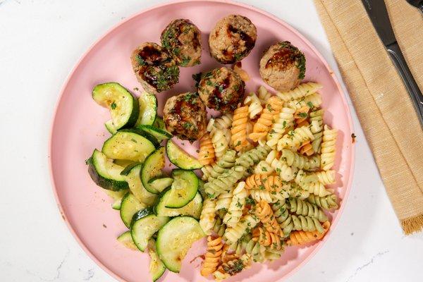 Turkey meatballs, whole wheat pasta, and zucchini