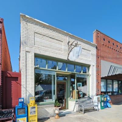 Miya Gallery storefront on Main St. in Weaverville, NC