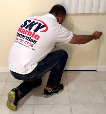 Protection walls and baseboard, Wood, Carpet and Cabinets