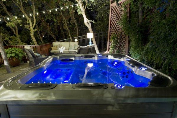 Keep your hot tub sparkling clean and ready to enjoy, with our variety of spa cleaning and maintenance services!