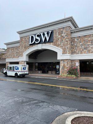 DSW Designer Shoe Warehouse