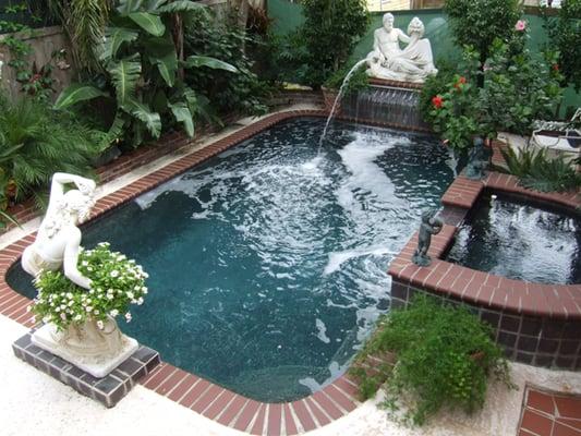 Maison DuBois Bed and Breakfast luxury saltwater pool and spa