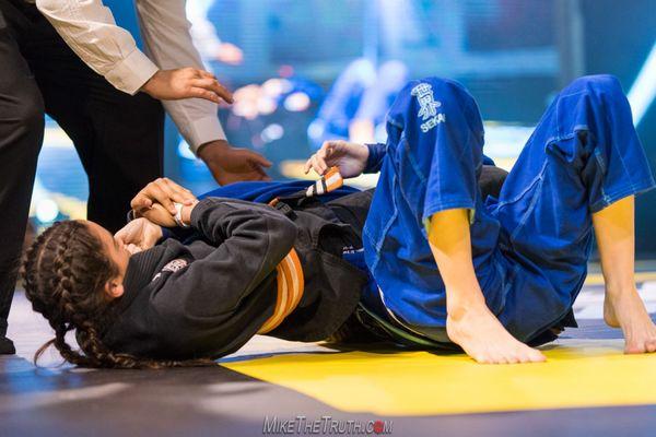 Another one of our teens with a great armbar in Subhunter Pro.