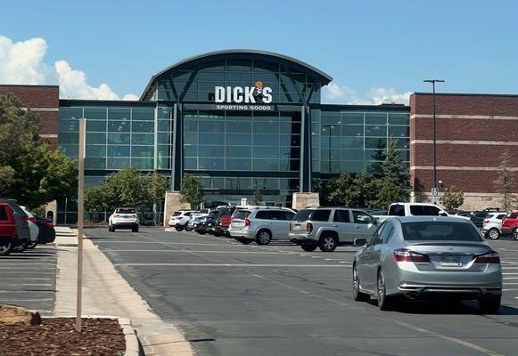 DICK'S Sporting Goods