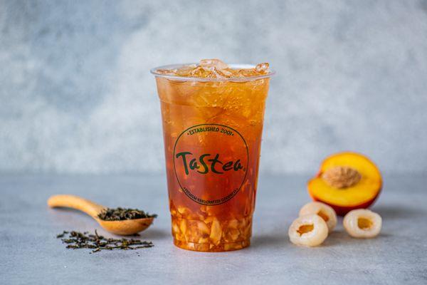 Lychee Peachee: Peach black tea with lychee bits