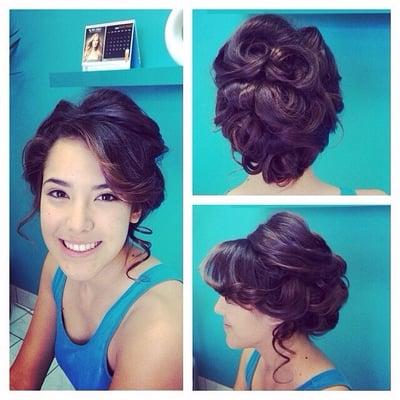 Prom. Hairdo. Updo. Organic hairdo.