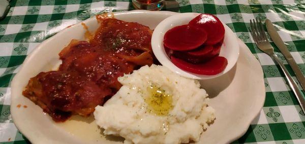 My "Piggies" name on menu. 3 stuffed cabbage, mashed potatoes + my choice of vegetable=beets