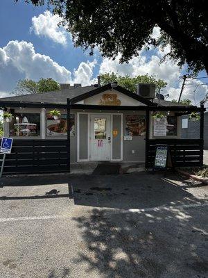 Front of restaurant