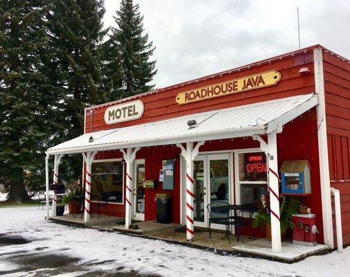 Candy-cane striping on office/coffee shop at Meadows Motel.