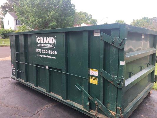 Dumpster dropped at my home, perfect location and clean