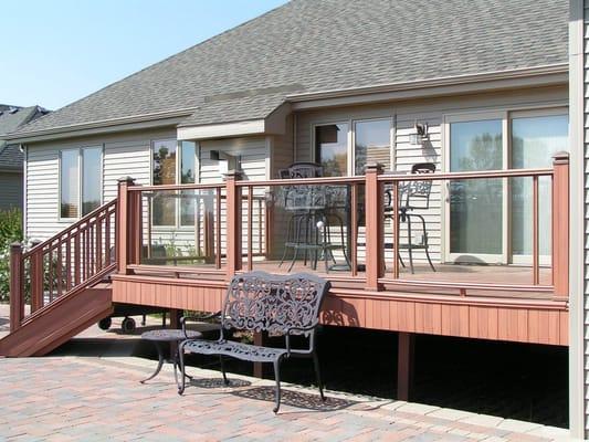 Composite Deck w/ Custom Glass Rails