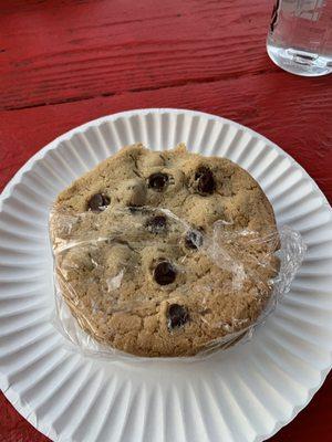 Chocolate chip cookie ice cream sandwich - served with chocolate, vanilla, or twist soft serve.  Absolutely fantastic!