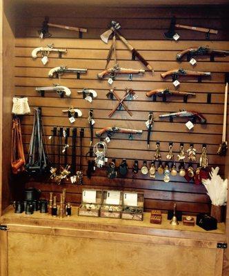 Beautiful Spanish replica weaponry, coins, telescopes, and everything else you need for your adventure!