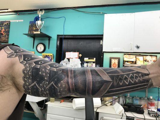 My left arm sleeve is finally finished! Jessie worked from July,2017 - Jan,2018. 25 hours in the chair. Very pleased!