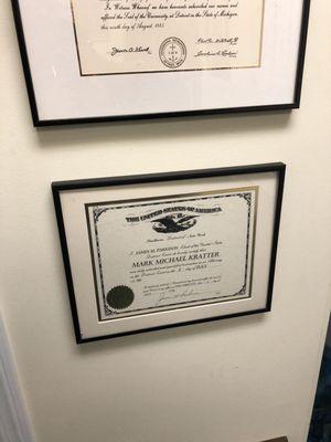 Credentials of Attorney Mark Kratter