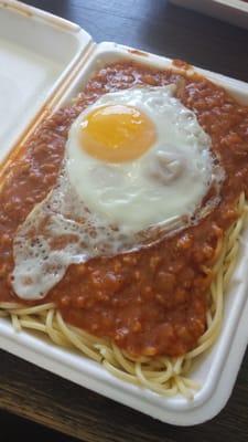 My power meal: Spaghetti and minced meat with a sunny side up egg.