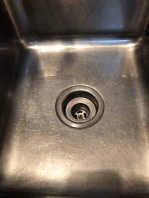 After - this is how every sink should look after we're done!!