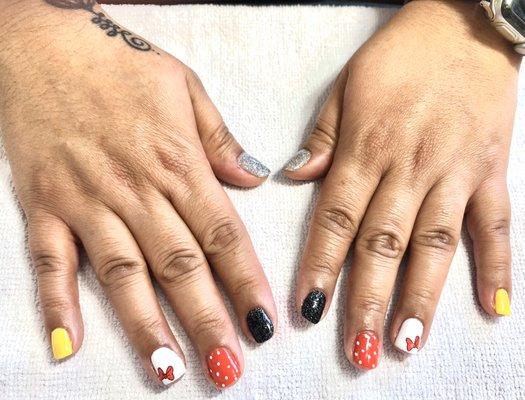 Gel Manicure w/Minnie Mouse polishes