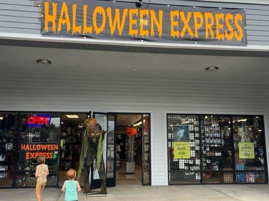 Halloween Express San Diego