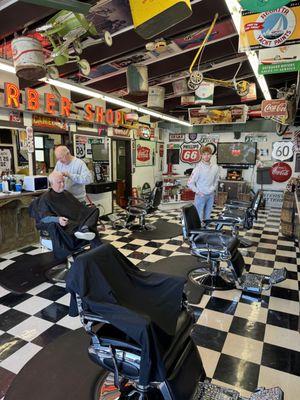 Warren's Barbershop