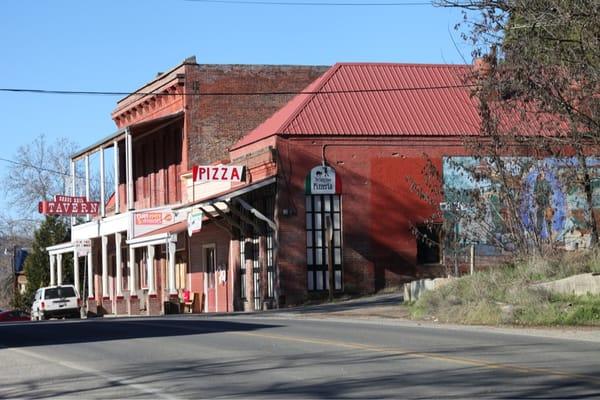 Bigley's Market & Brass Rail Tavern