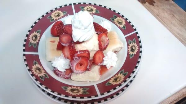 Yummy strawberry shortcake :)