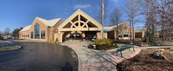 The outside of the Avon Lake library. Plenty of parking.