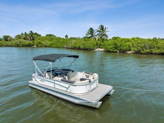 Pontoon Boat - Florida Boat Rentals, Vero Beach